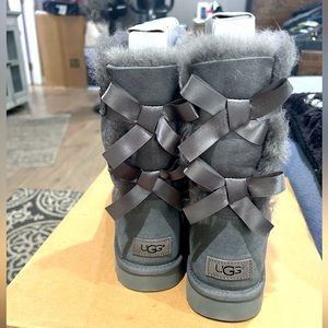 UGG Bailey Bow II New Women’s Size 11
